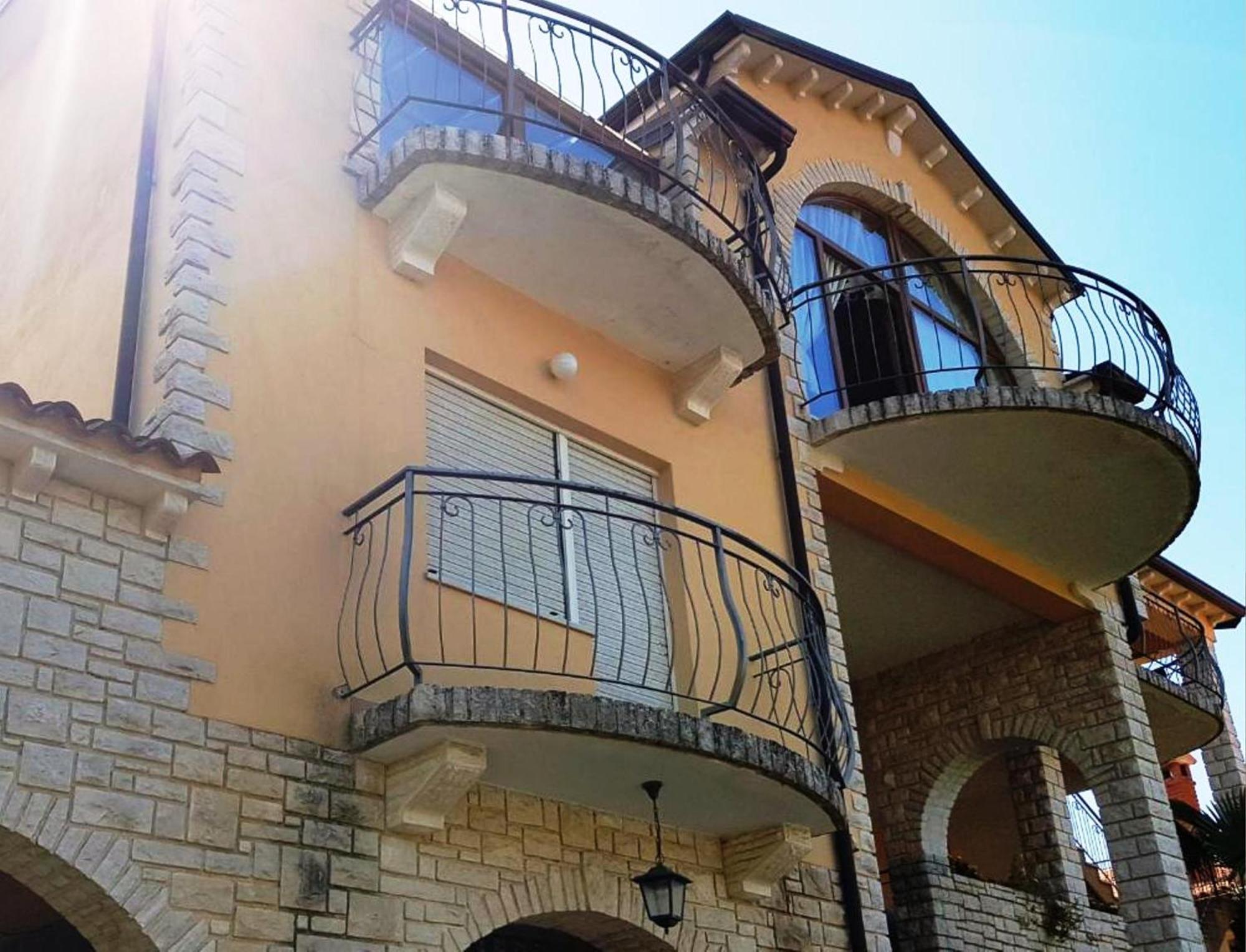 Renata Mare Apartments Ρόβινι Εξωτερικό φωτογραφία