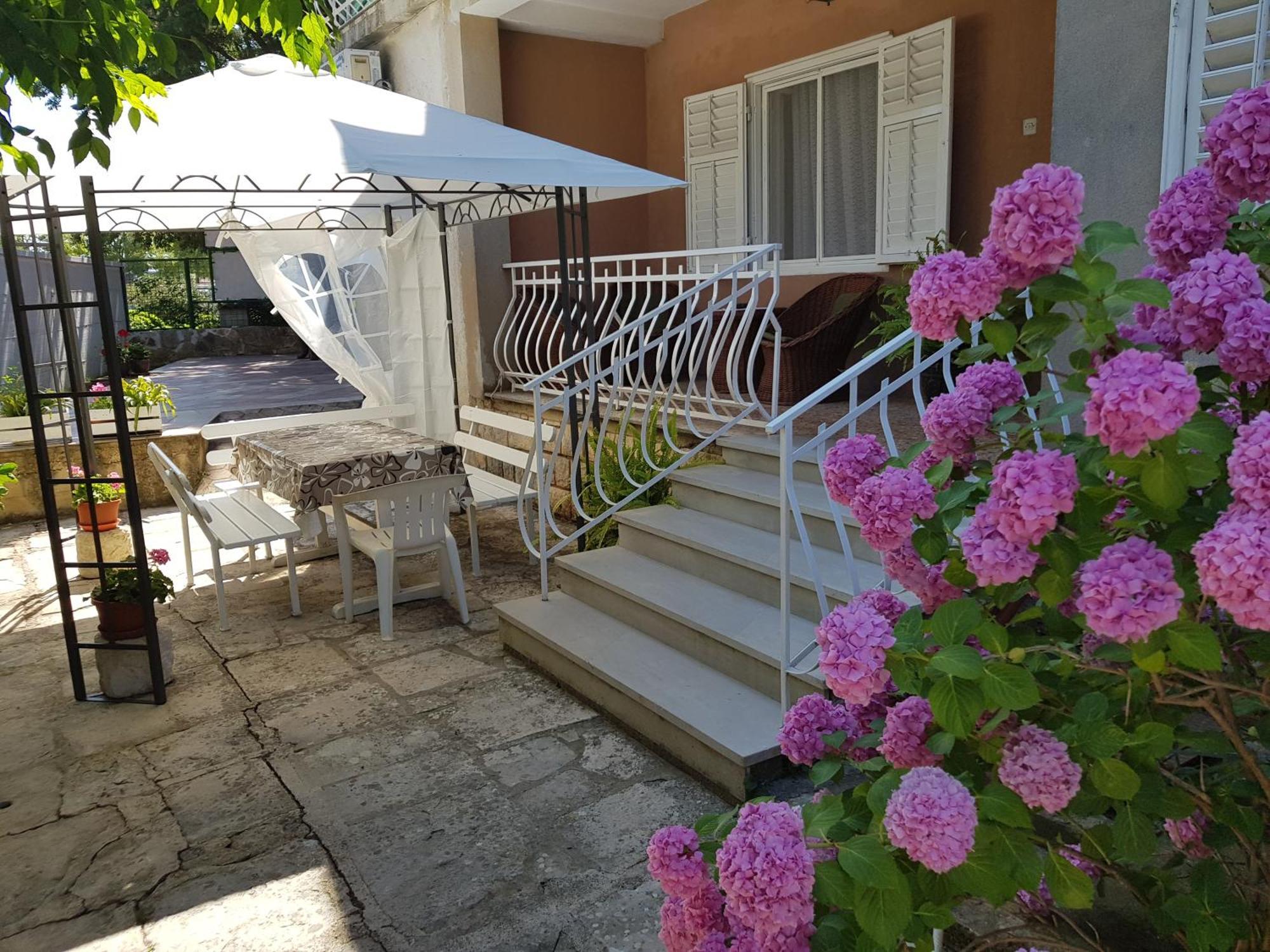 Renata Mare Apartments Ρόβινι Εξωτερικό φωτογραφία